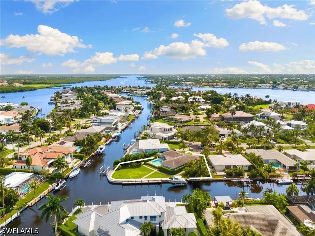 2140 Shad Court Naples FL 34102