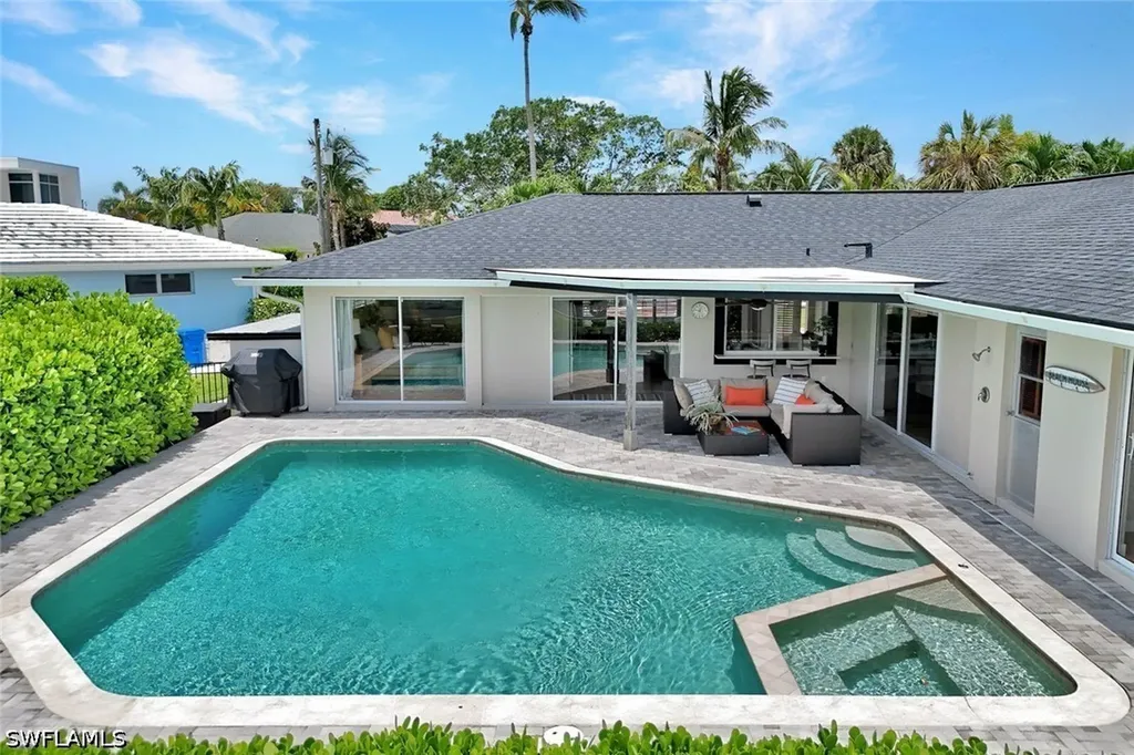 2140 Shad Court Naples FL 34102