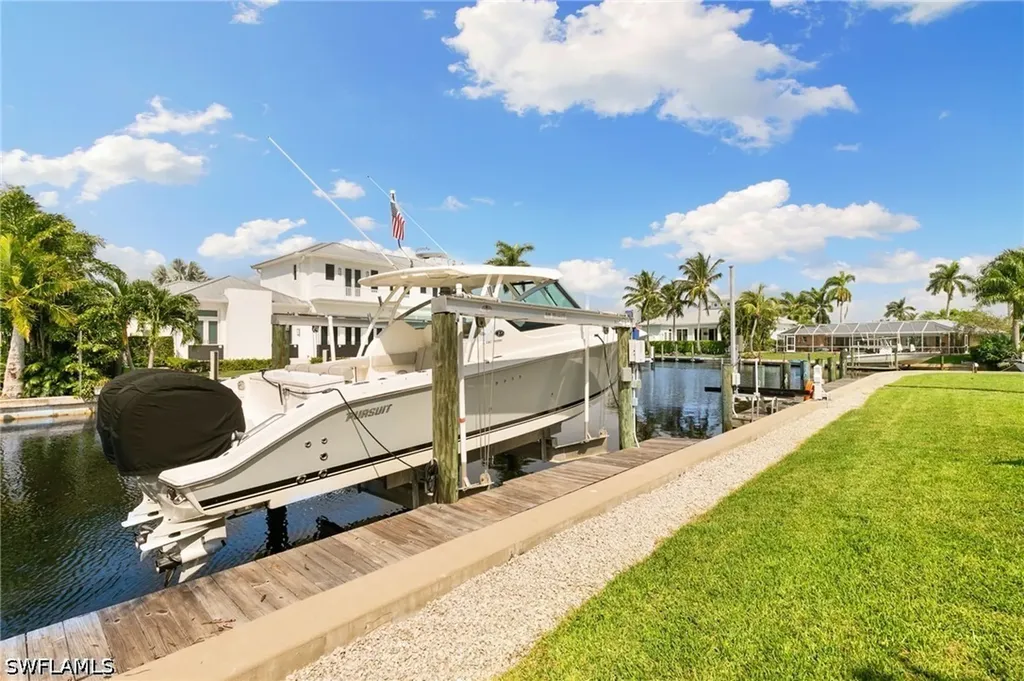 2140 Shad Court Naples FL 34102