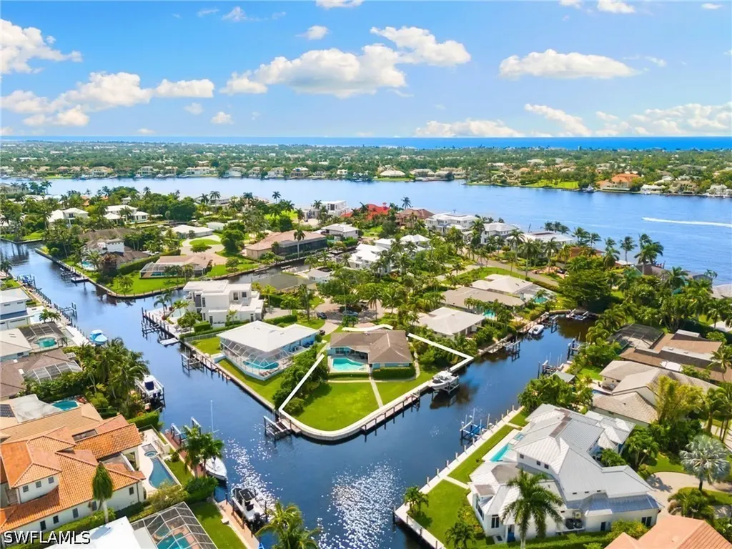 2140 Shad Court Naples FL 34102