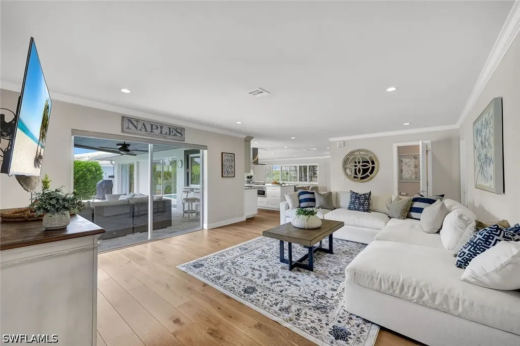 2140 Shad Court Naples FL 34102