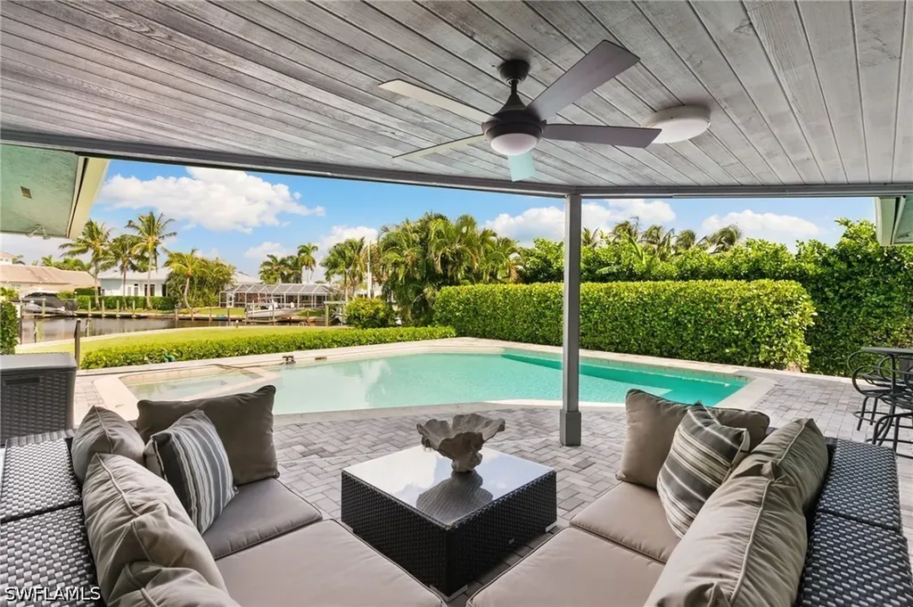 2140 Shad Court Naples FL 34102