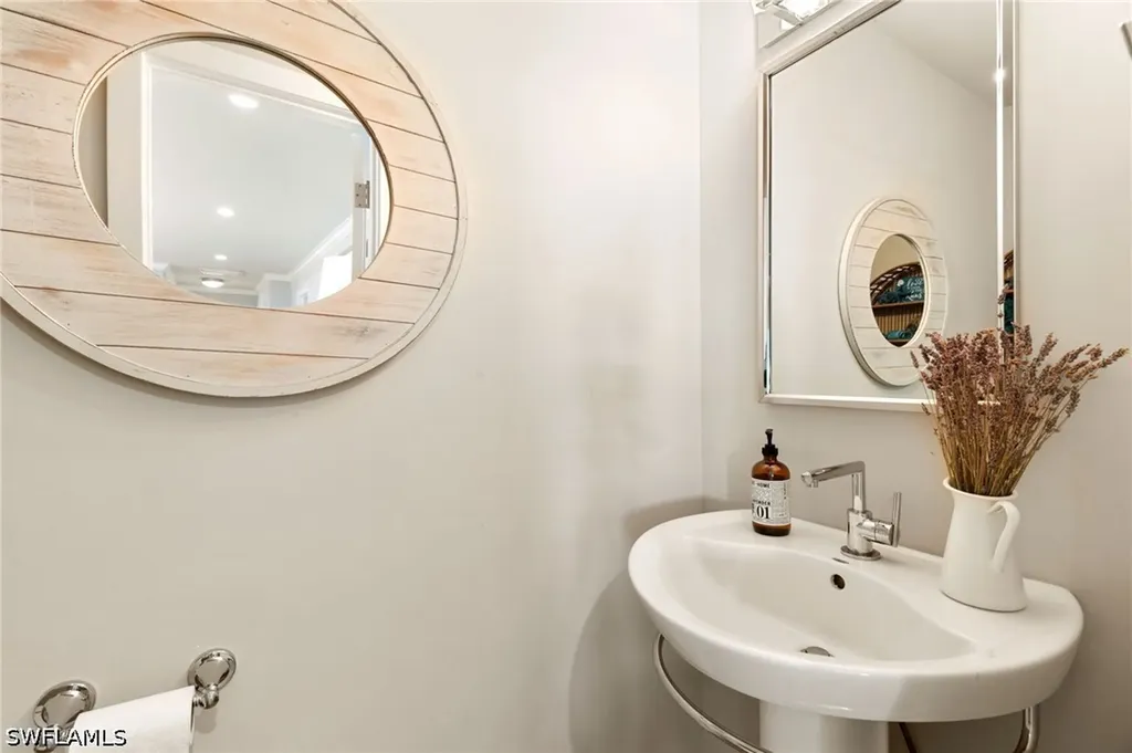 2140 Shad Court Naples FL 34102
