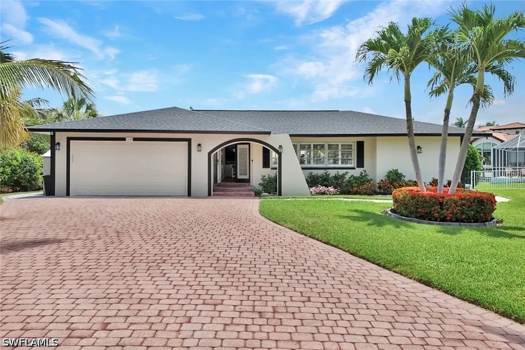 2140 Shad Court Naples FL 34102