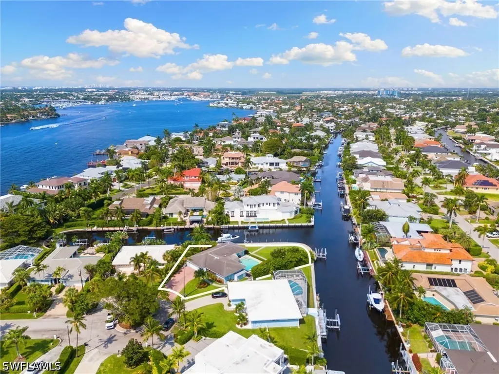 2140 Shad Court Naples FL 34102