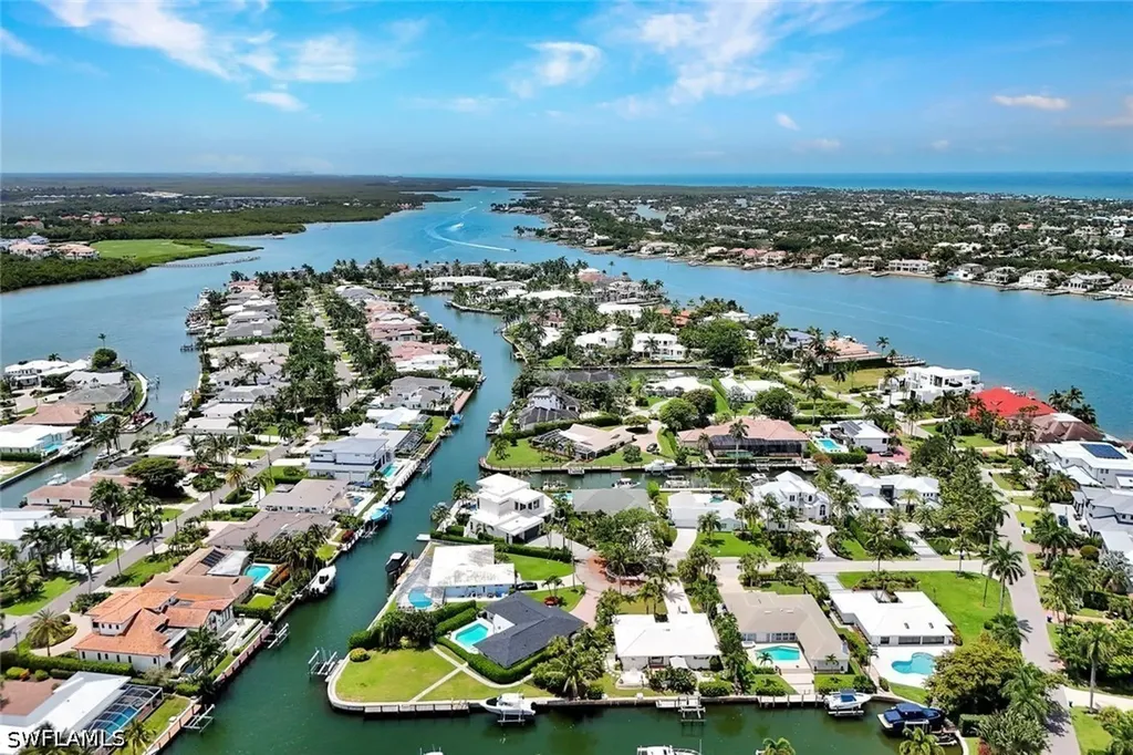2140 Shad Court Naples FL 34102