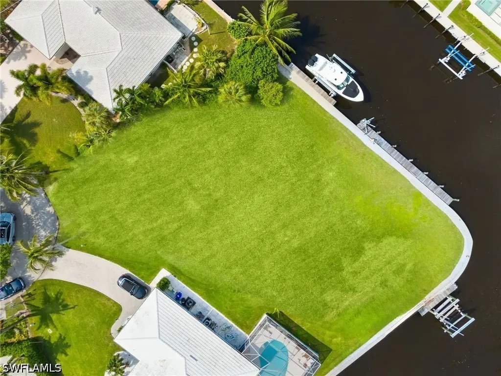 2140 Shad Court Naples FL 34102