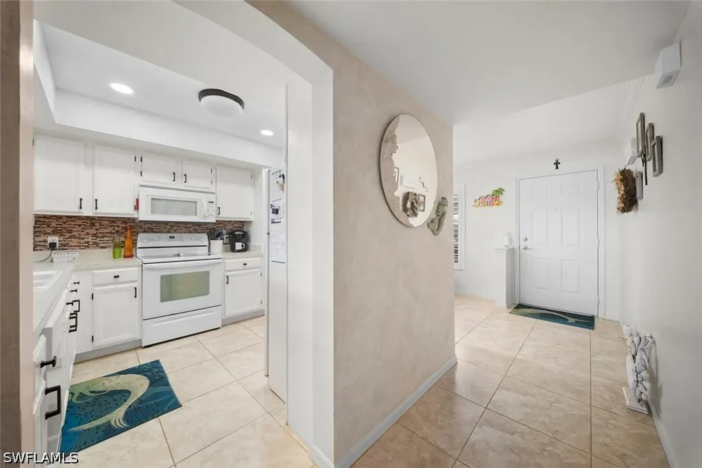4622 SW 12th Place Cape Coral FL 33914
