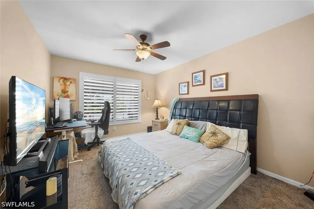 4622 SW 12th Place Cape Coral FL 33914
