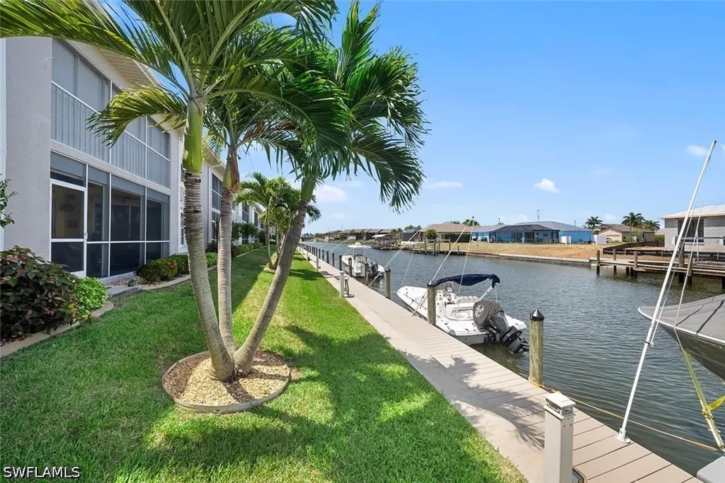 4622 SW 12th Place Cape Coral FL 33914