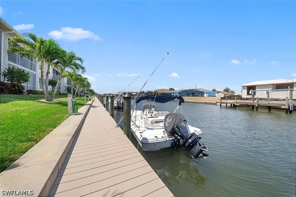 4622 SW 12th Place Cape Coral FL 33914