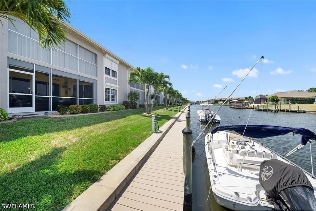 4622 SW 12th Place Cape Coral FL 33914