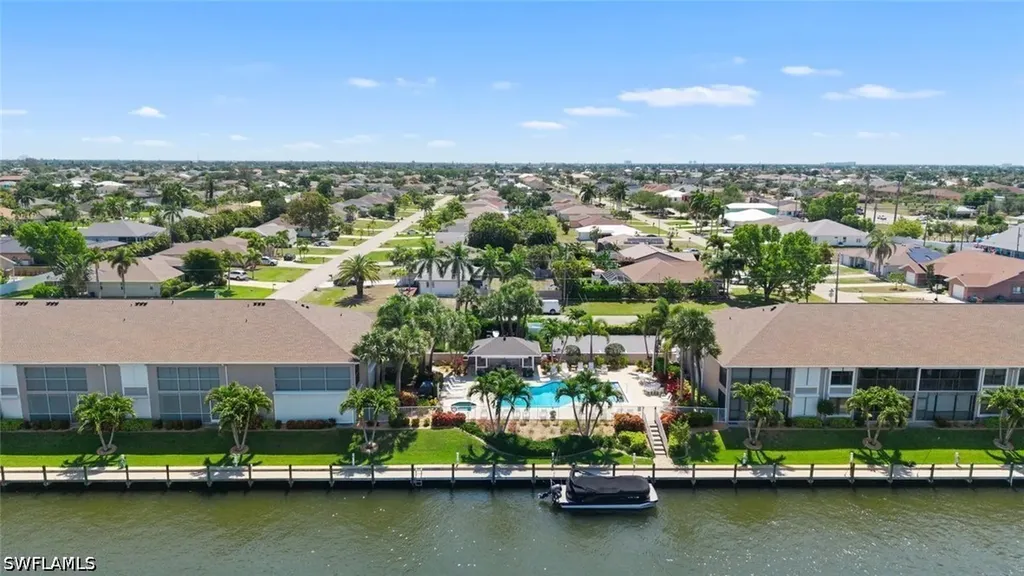 4622 SW 12th Place Cape Coral FL 33914