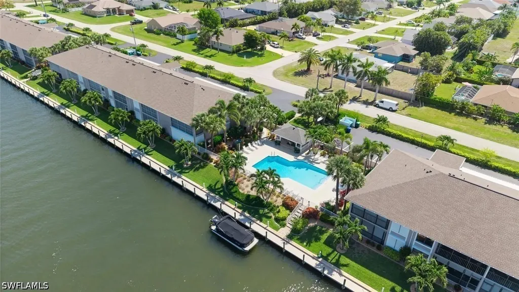 4622 SW 12th Place Cape Coral FL 33914