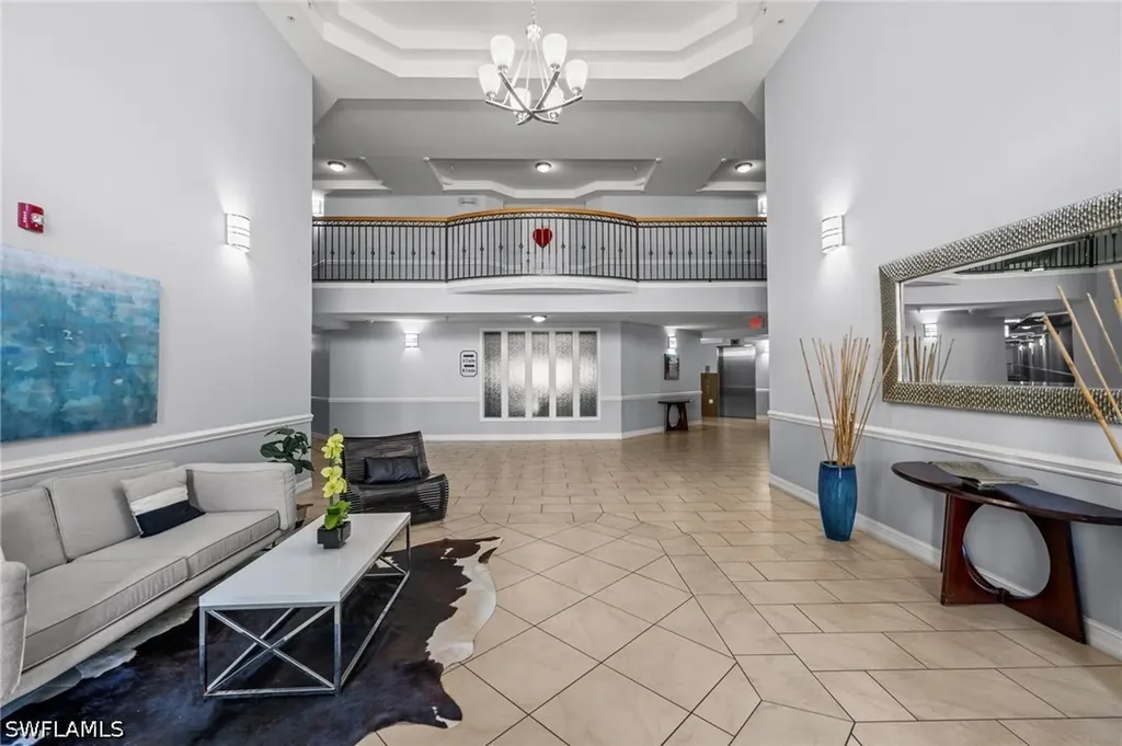 1100 Pine Ridge Road Naples FL 34108