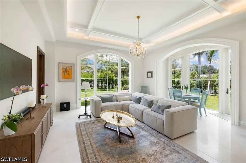 1598 Nautilus Road Naples FL 34102