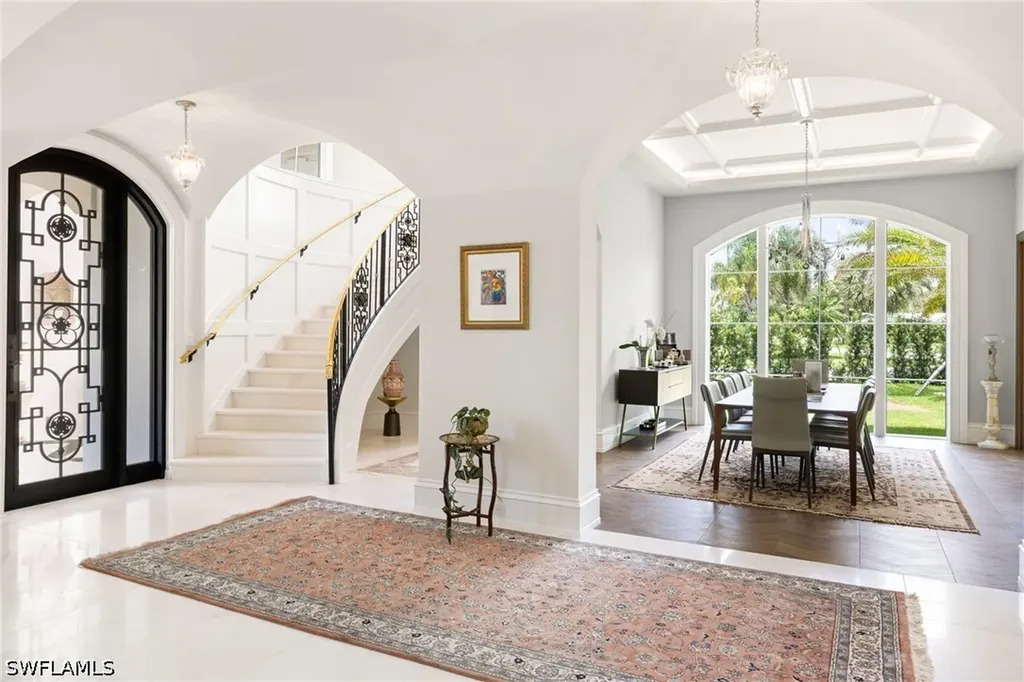 1598 Nautilus Road Naples FL 34102