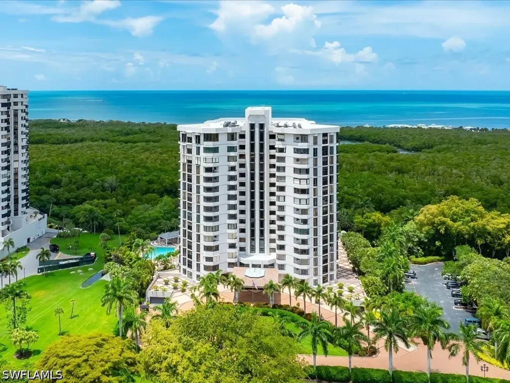 6075 Pelican Bay Boulevard Naples FL 34108