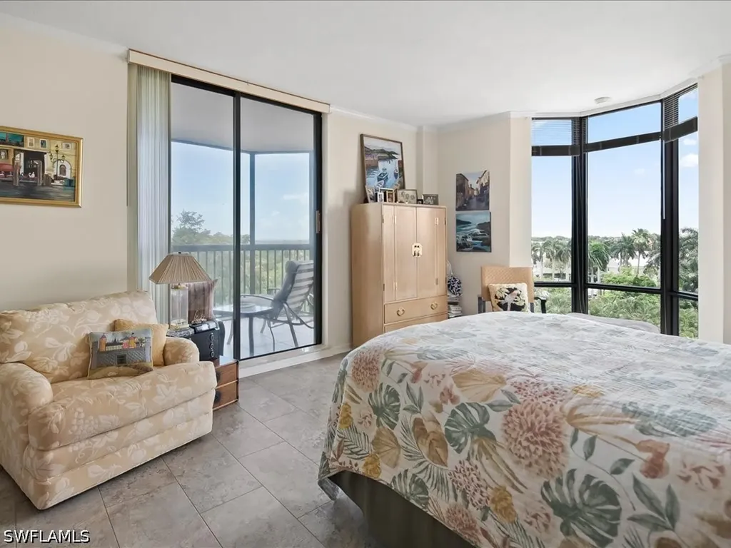 6075 Pelican Bay Boulevard Naples FL 34108