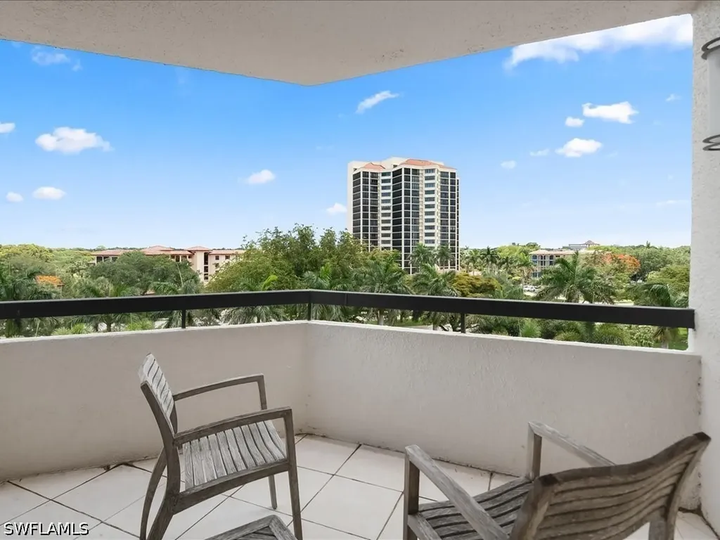 6075 Pelican Bay Boulevard Naples FL 34108