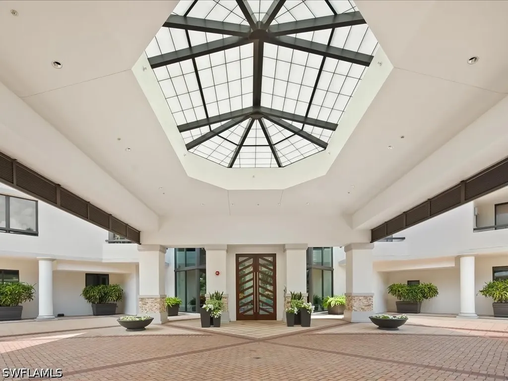 6075 Pelican Bay Boulevard Naples FL 34108