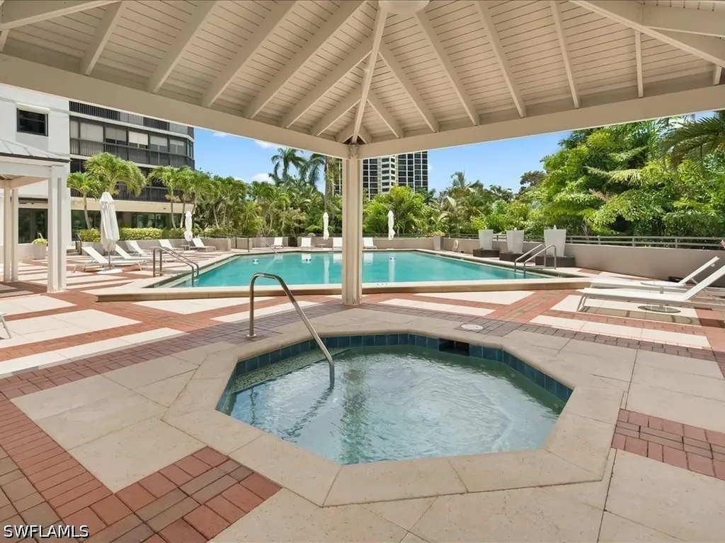 6075 Pelican Bay Boulevard Naples FL 34108