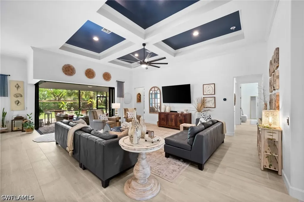 16213 Camden Lakes Circle Naples FL 34110