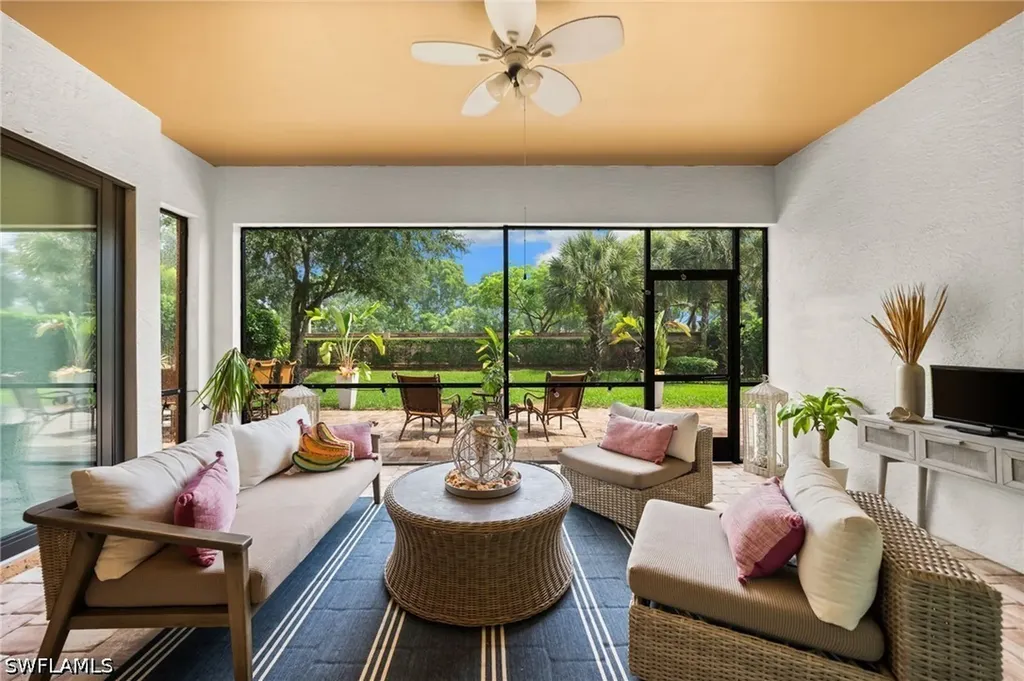 16213 Camden Lakes Circle Naples FL 34110