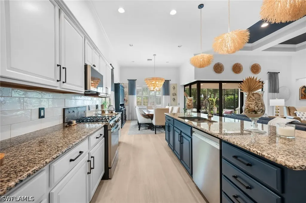 16213 Camden Lakes Circle Naples FL 34110