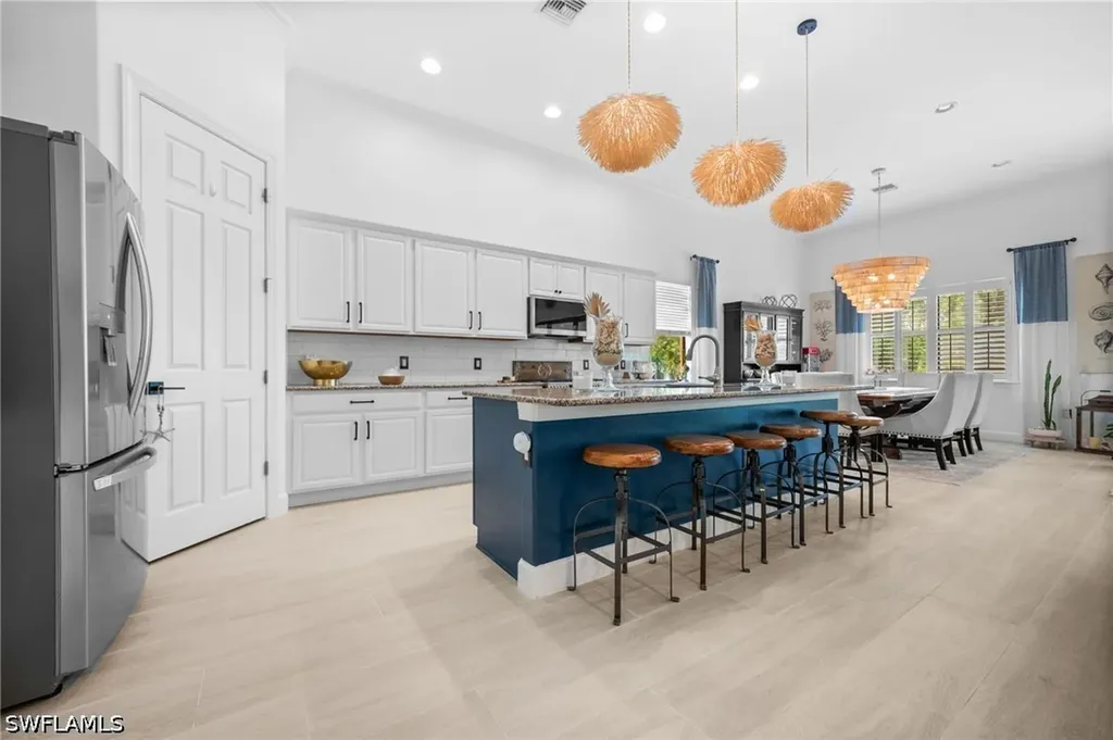 16213 Camden Lakes Circle Naples FL 34110