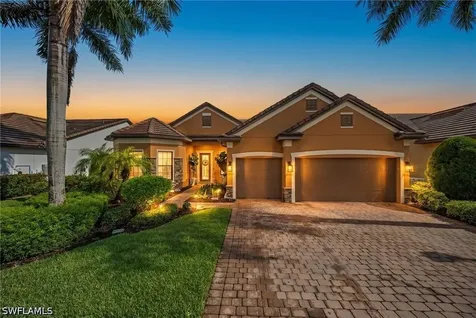16213 Camden Lakes Circle Naples FL 34110