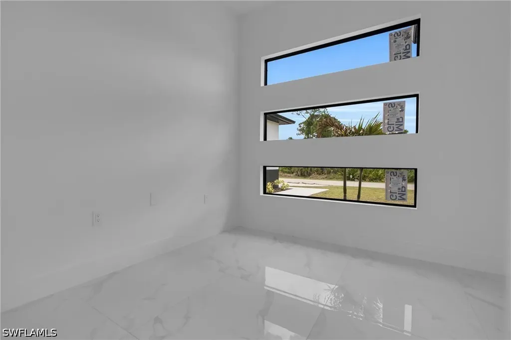 2909 Dora Avenue N Lehigh Acres FL 33971