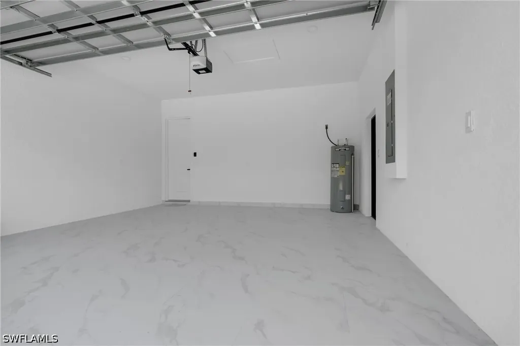 2909 Dora Avenue N Lehigh Acres FL 33971