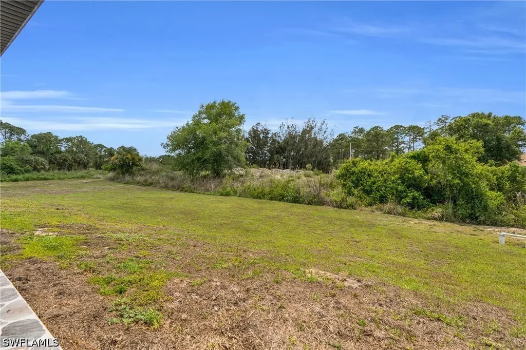 2909 Dora Avenue N Lehigh Acres FL 33971