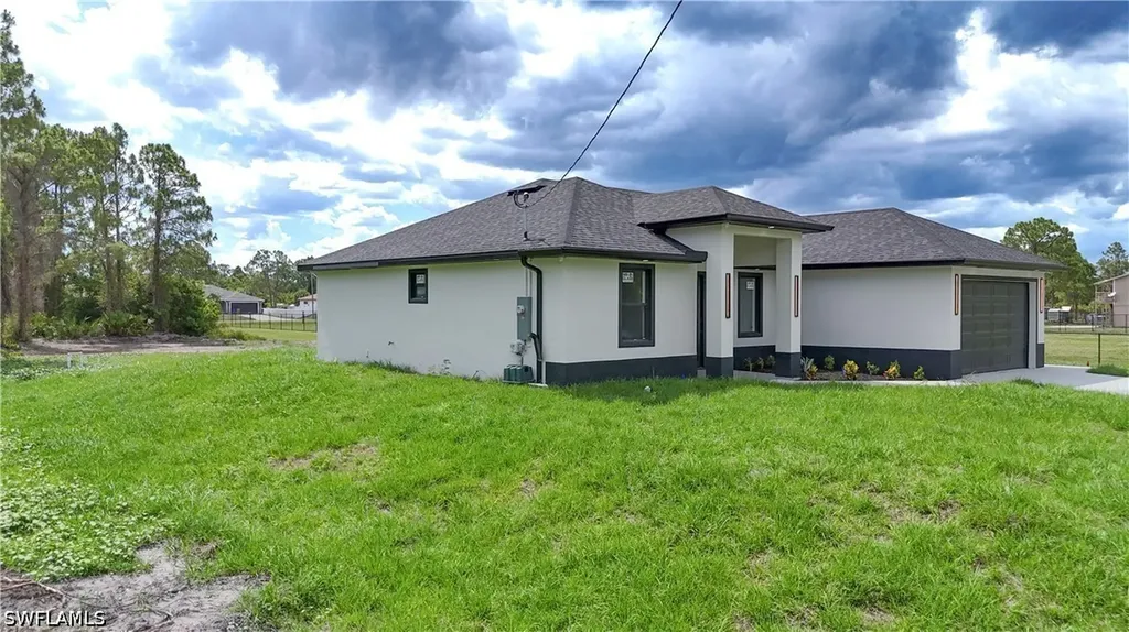1011 Eighth Avenue Lehigh Acres FL 33972