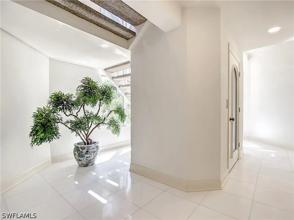 21 Casa Mar Lane Naples FL 34103