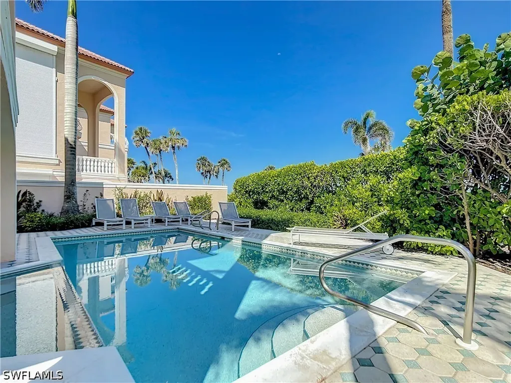 21 Casa Mar Lane Naples FL 34103