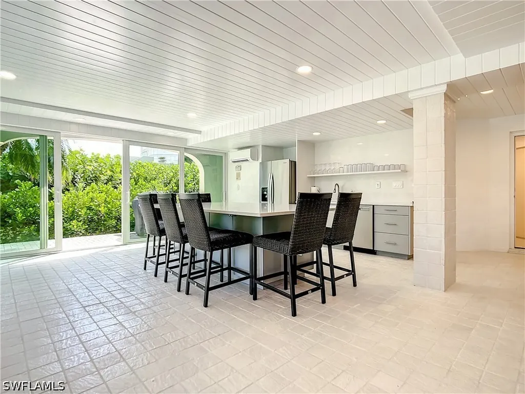 21 Casa Mar Lane Naples FL 34103