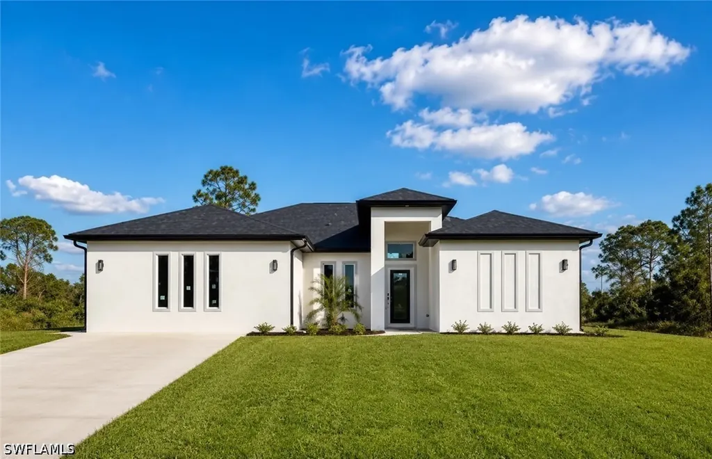 713 Da Vinci Avenue S Lehigh Acres FL 33974