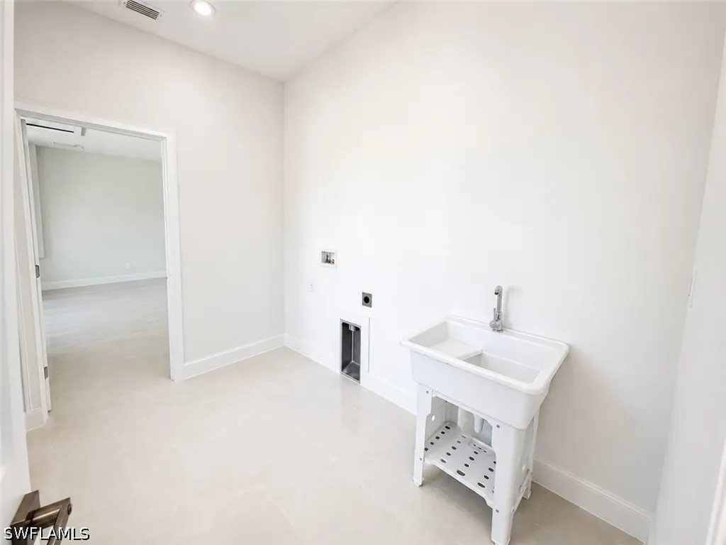 713 Da Vinci Avenue S Lehigh Acres FL 33974