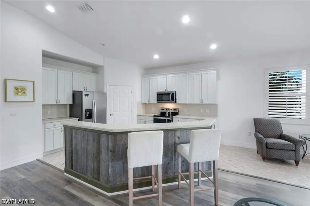 1277 Rialto Way Naples FL 34114