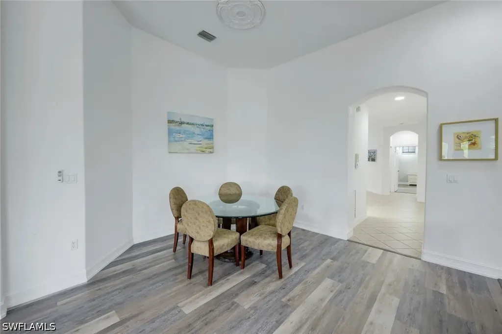 1277 Rialto Way Naples FL 34114
