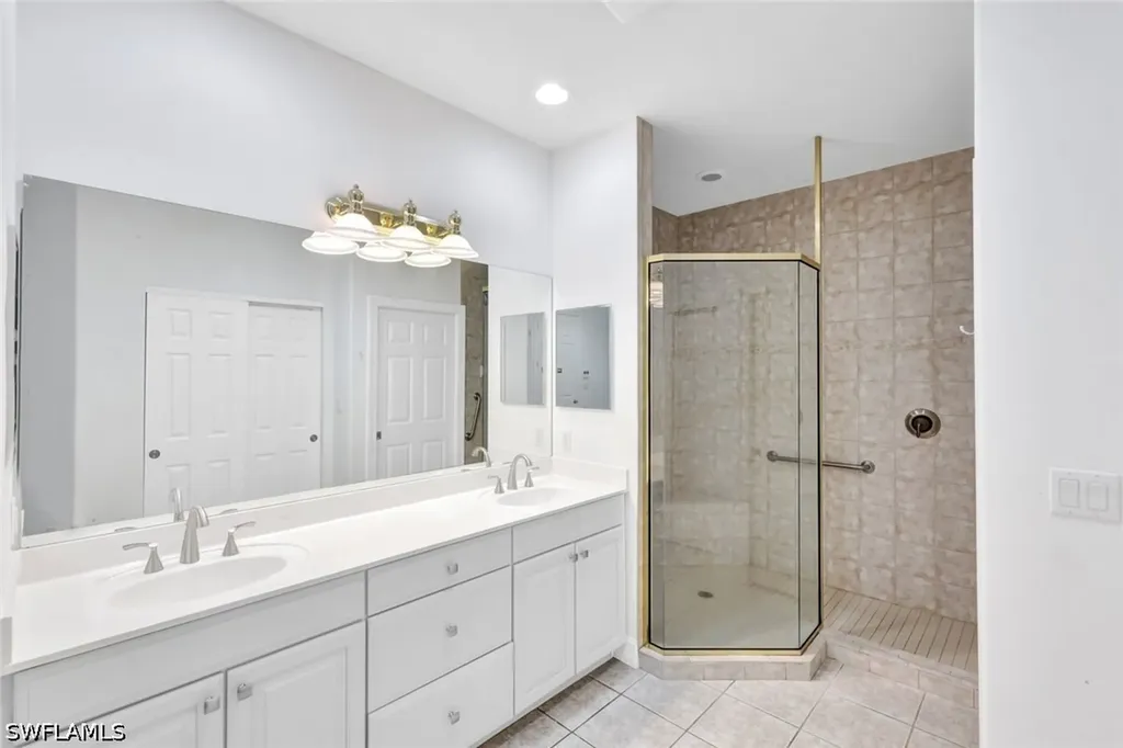 1277 Rialto Way Naples FL 34114