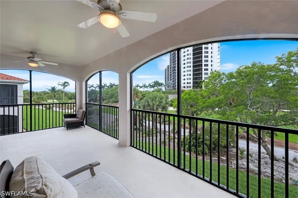 1277 Rialto Way Naples FL 34114
