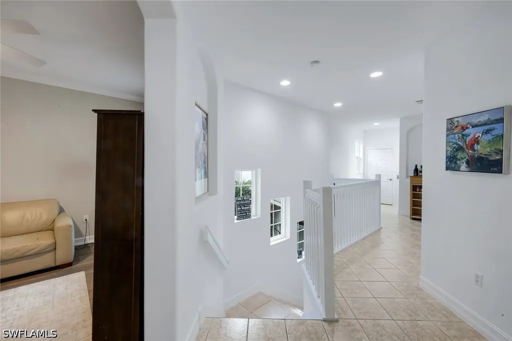 1277 Rialto Way Naples FL 34114