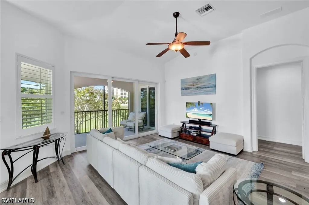 1277 Rialto Way Naples FL 34114