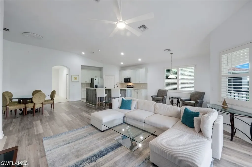 1277 Rialto Way Naples FL 34114