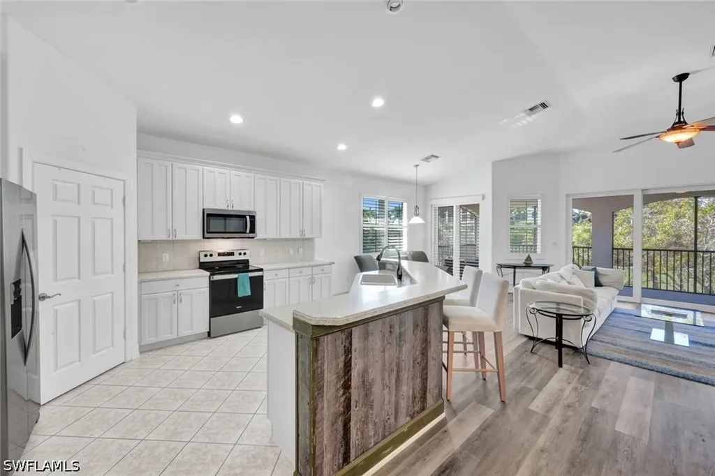1277 Rialto Way Naples FL 34114