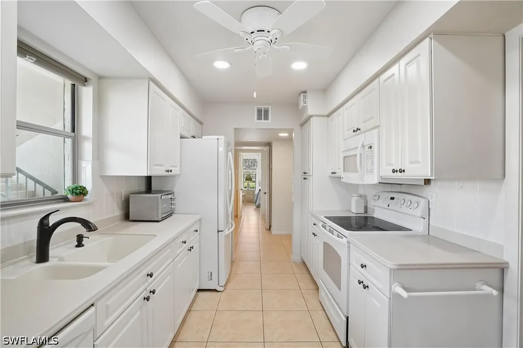 931 Collier Court Marco Island FL 34145
