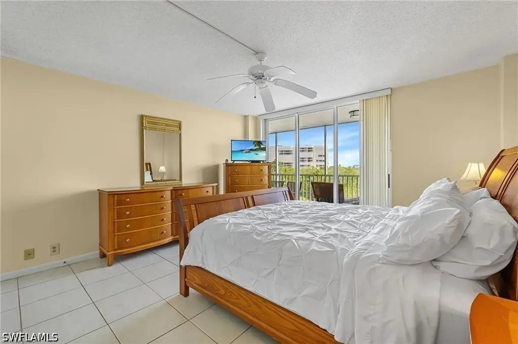 5 Bluebill Avenue Naples FL 34108